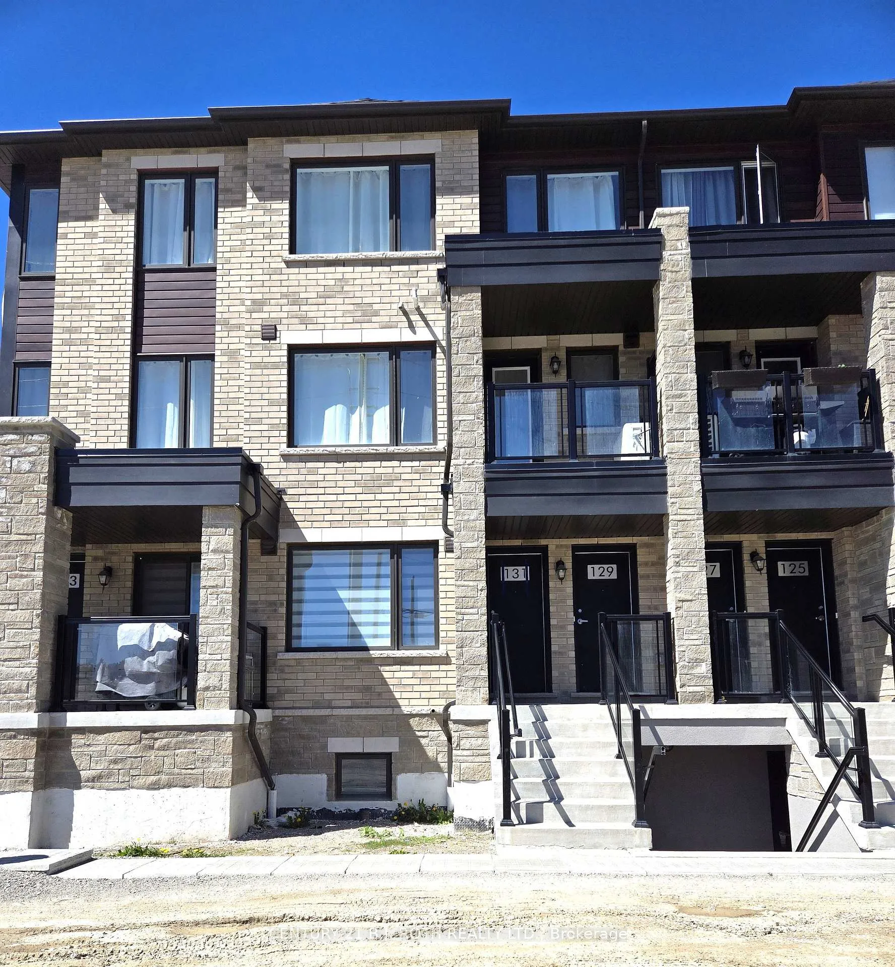 Photo 1 of 131 Appletree Lane, Barrie, Innis-Shore — HOMEH