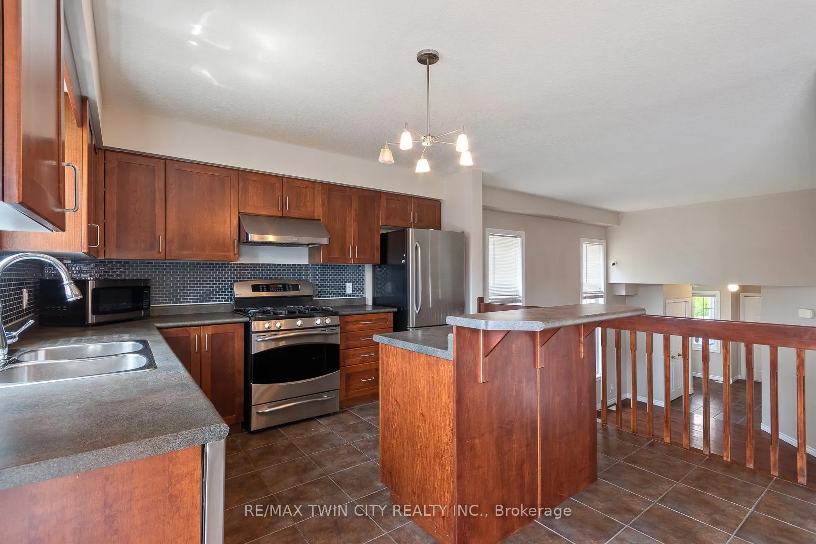 Photo 13 of 51 Seabrook Drive, Kitchener — HOMEH