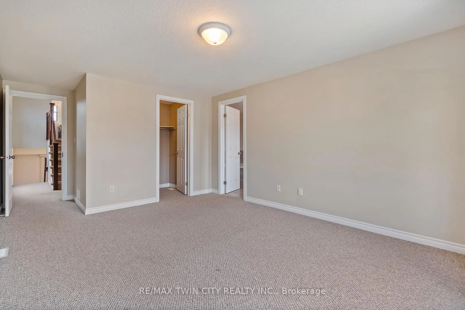 Photo 25 of 51 Seabrook Drive, Kitchener — HOMEH