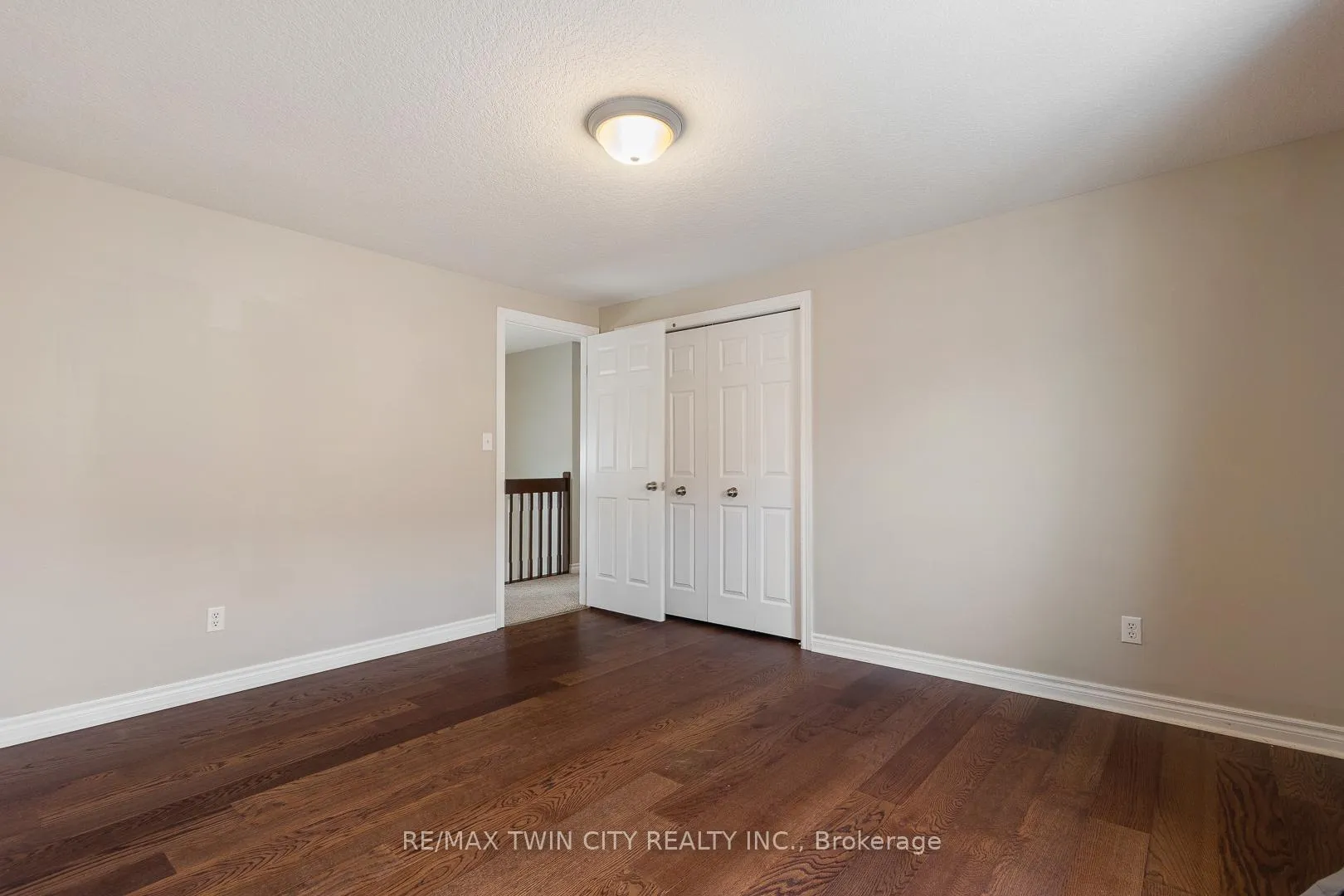 Photo 31 of 51 Seabrook Drive, Kitchener — HOMEH