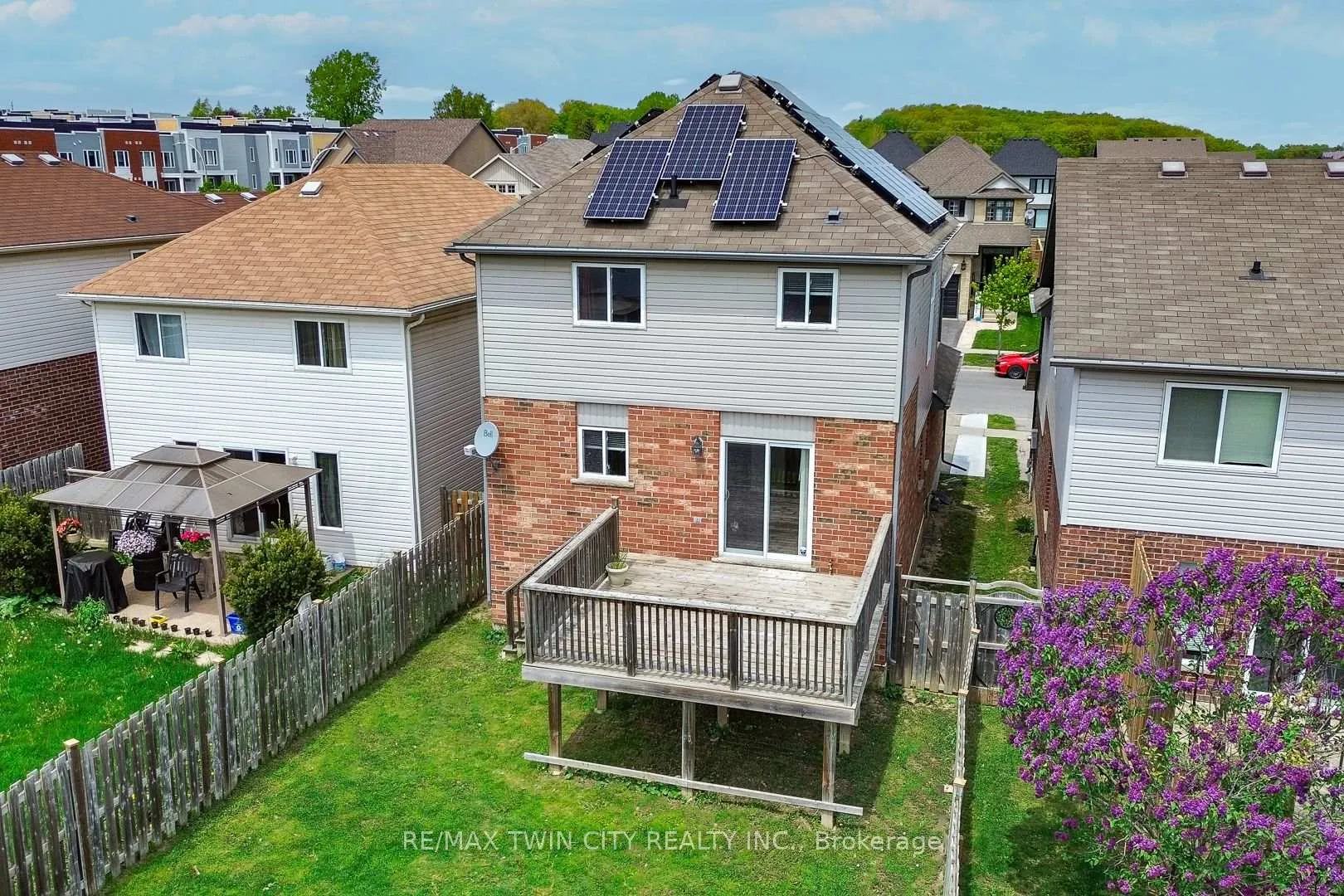 Photo 38 of 51 Seabrook Drive, Kitchener — HOMEH