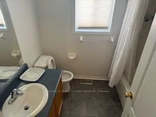 Photo 10 of 44 Lockburn Crescent, Brampton, Northwest Brampton — HOMEH