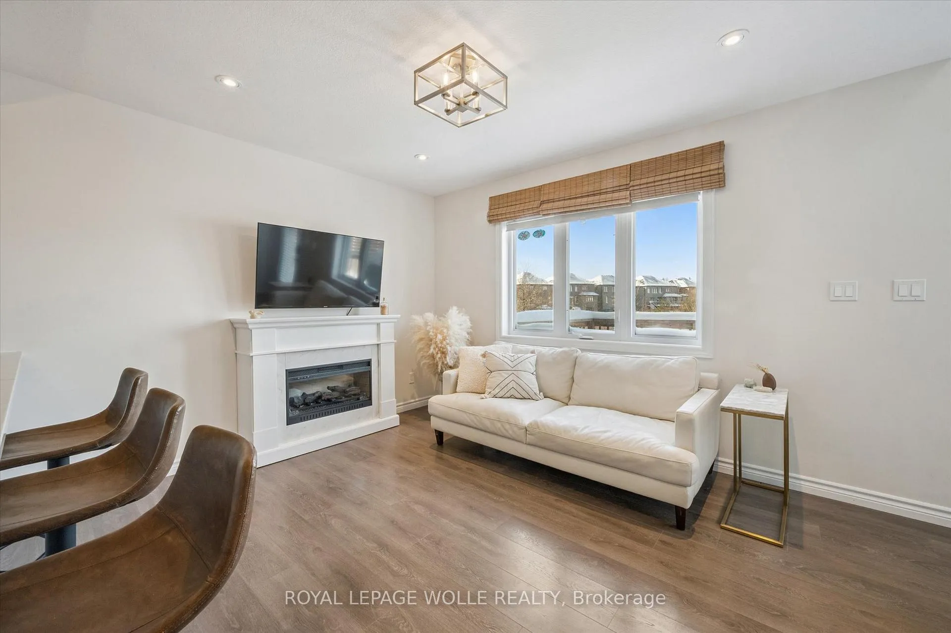 Photo 7 of 523 Hollybrook Crescent, Kitchener — HOMEH