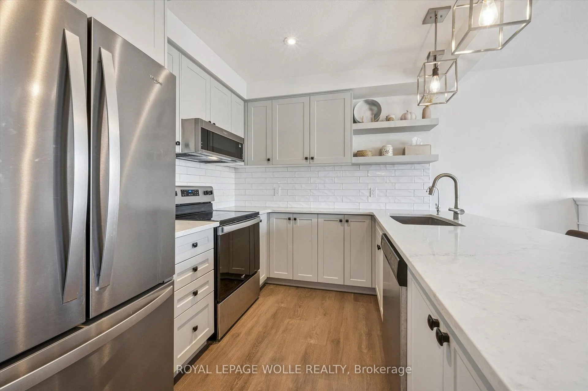 Photo 9 of 523 Hollybrook Crescent, Kitchener — HOMEH