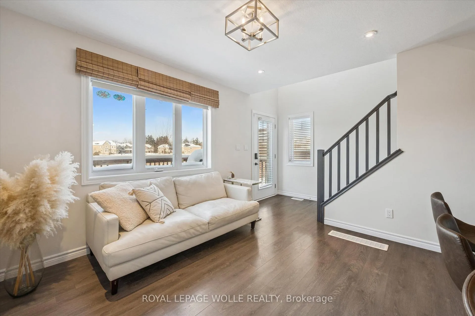 Photo 10 of 523 Hollybrook Crescent, Kitchener — HOMEH