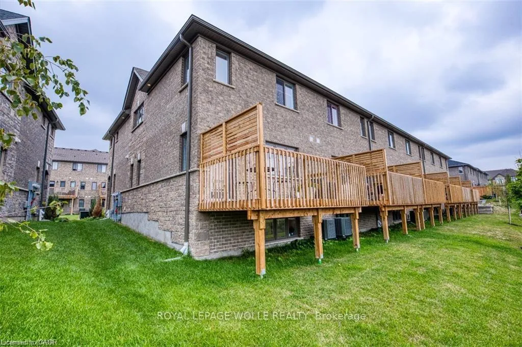 Photo 39 of 523 Hollybrook Crescent, Kitchener — HOMEH