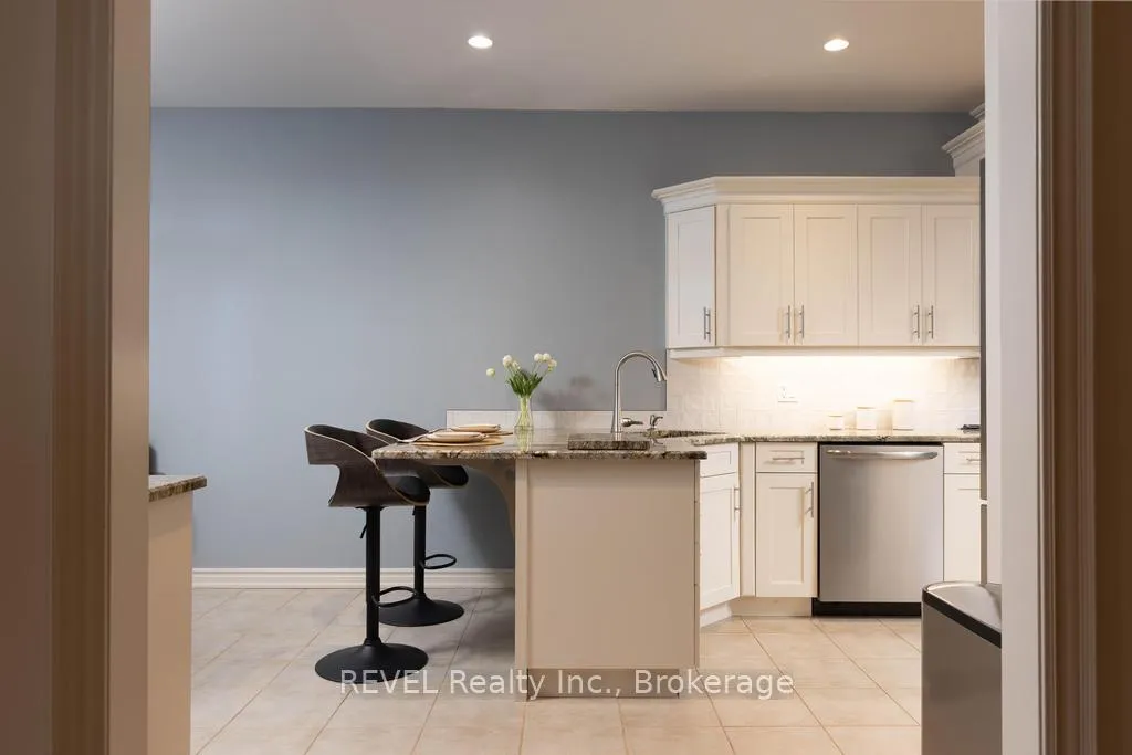 Photo 6 of Unit 3, 31 Sawmill Road, St. Catharines, Grapeview — HOMEH