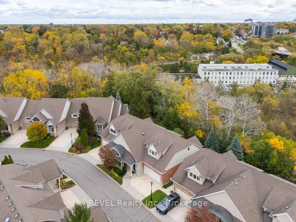 Photo 43 of Unit 3, 31 Sawmill Road, St. Catharines, Grapeview — HOMEH