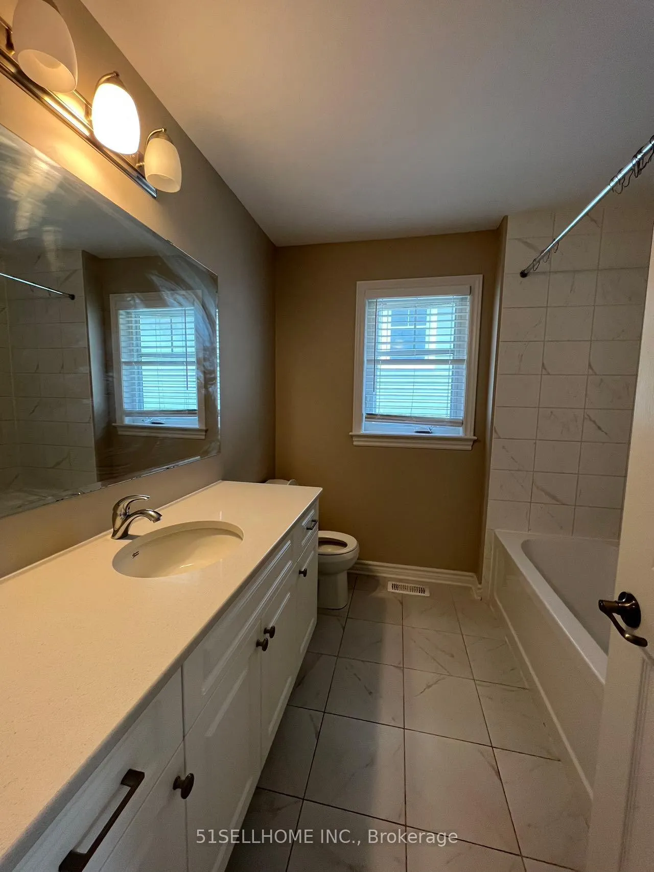 Photo 10 of 1424 Summer Street, Kingston, Kingston East (Incl Barret Crt) — HOMEH