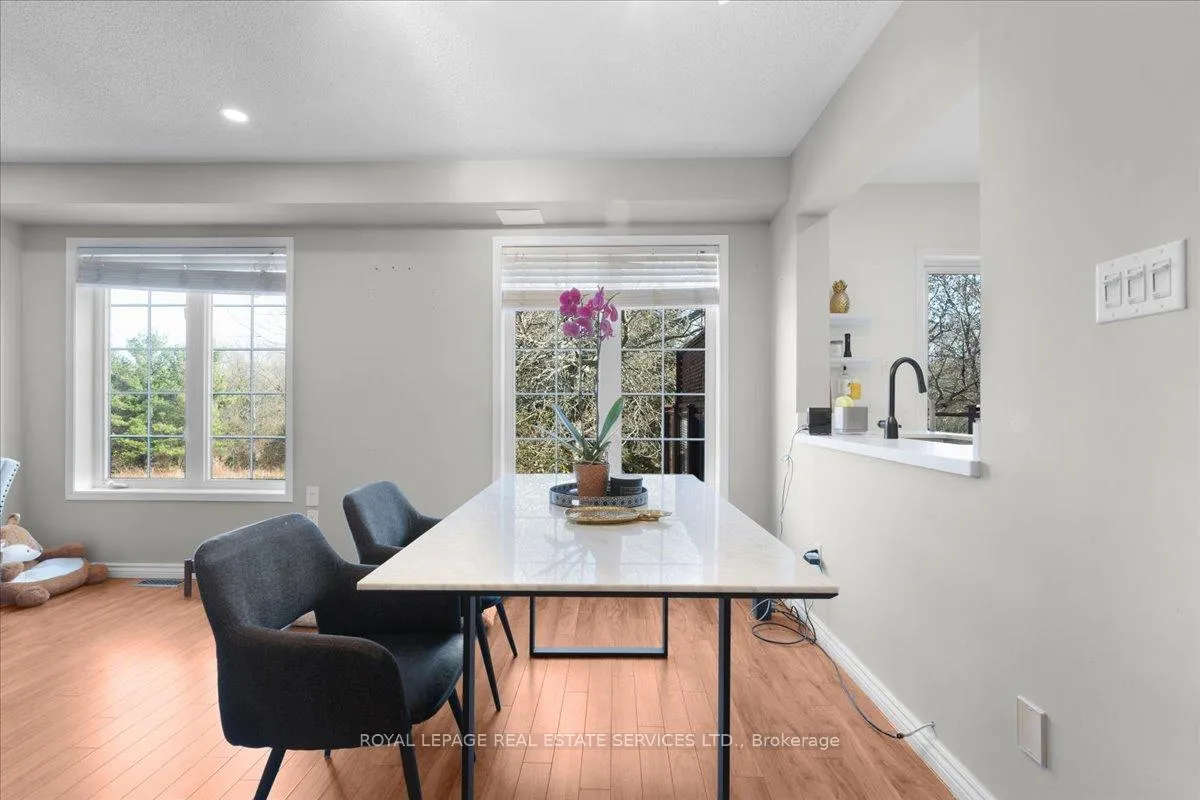 Photo 7 of 29 Woolf Crescent, Ajax, South East — HOMEH