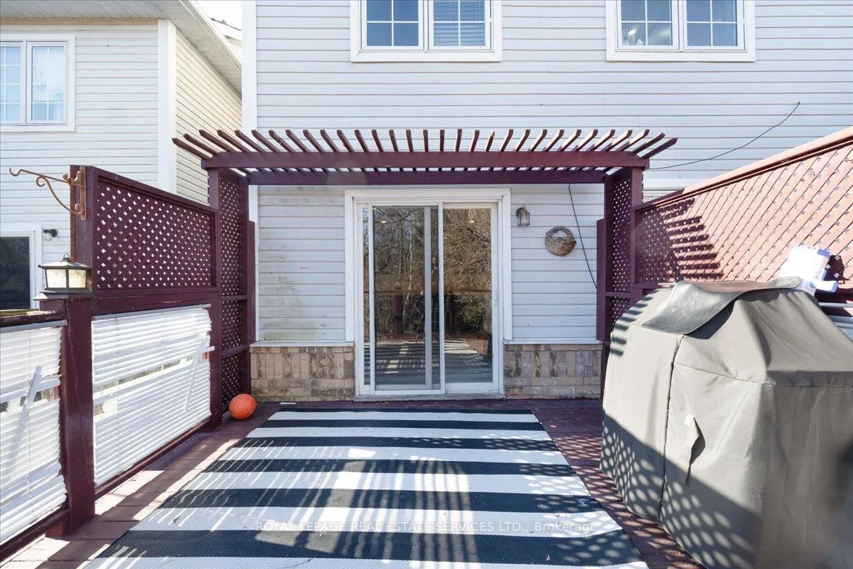 Photo 14 of 29 Woolf Crescent, Ajax, South East — HOMEH