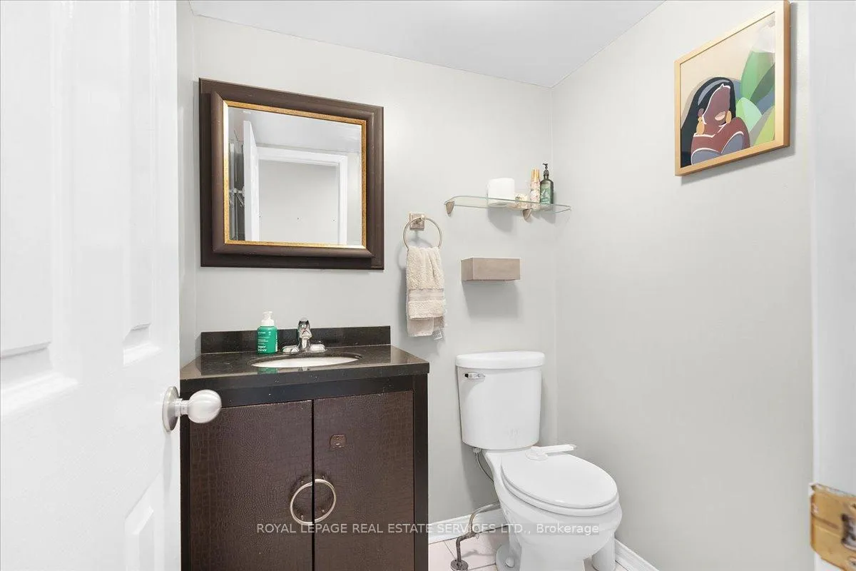 Photo 15 of 29 Woolf Crescent, Ajax, South East — HOMEH