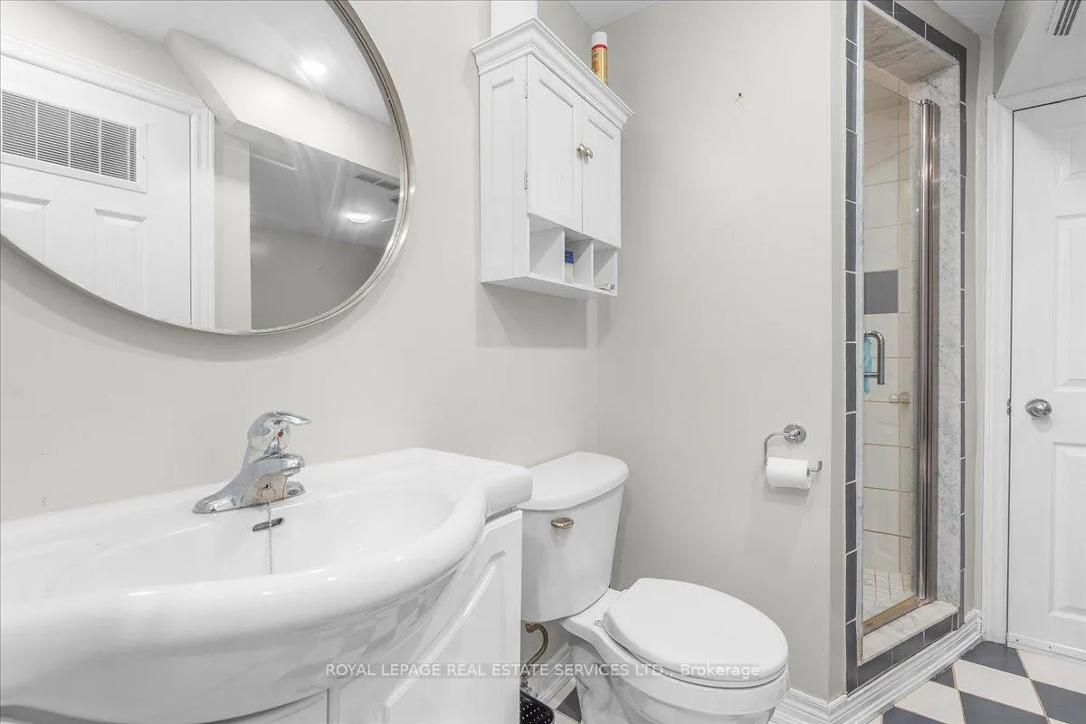 Photo 32 of 29 Woolf Crescent, Ajax, South East — HOMEH
