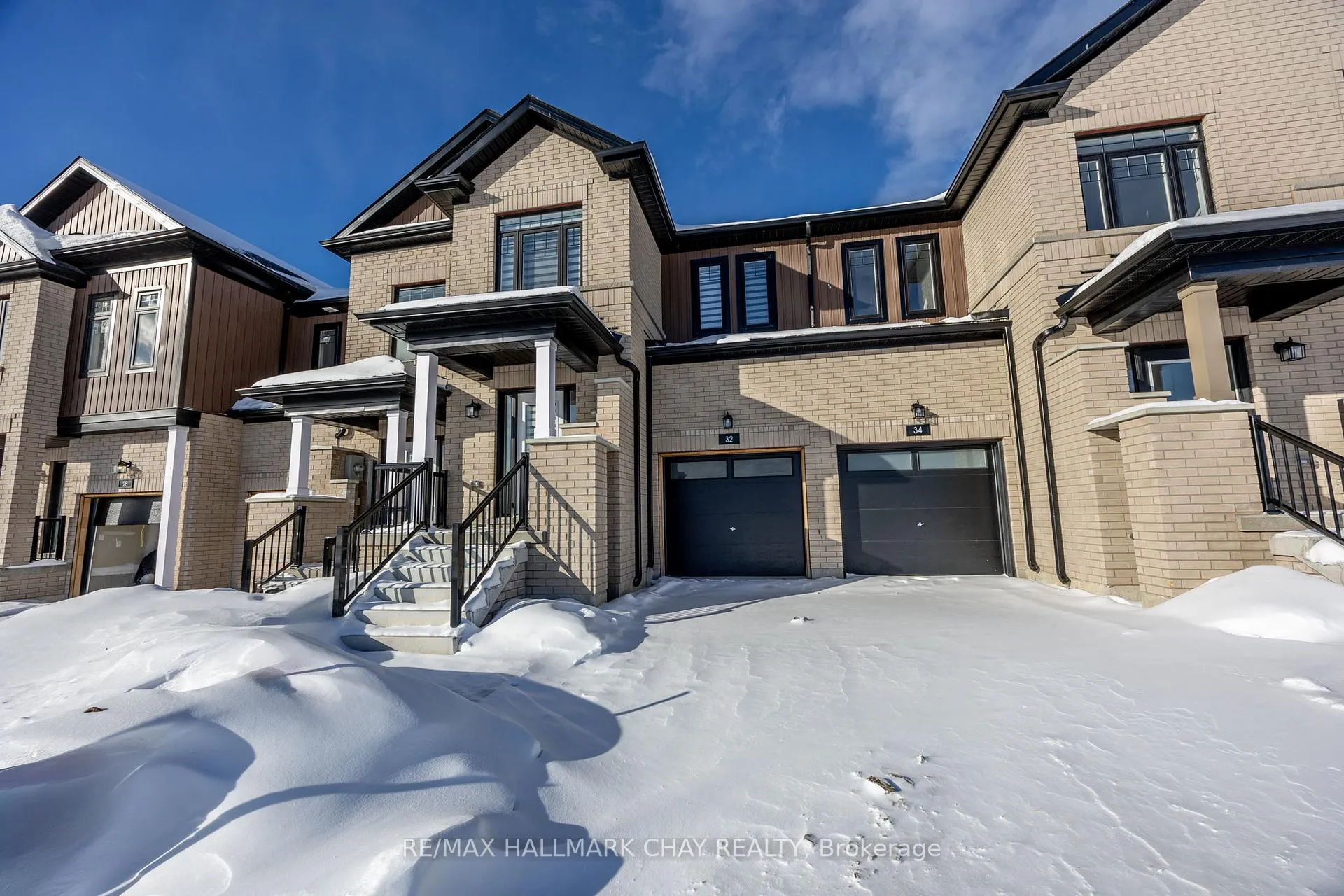 Photo 1 of 32 McAush Street, Barrie, Innis-Shore — HOMEH