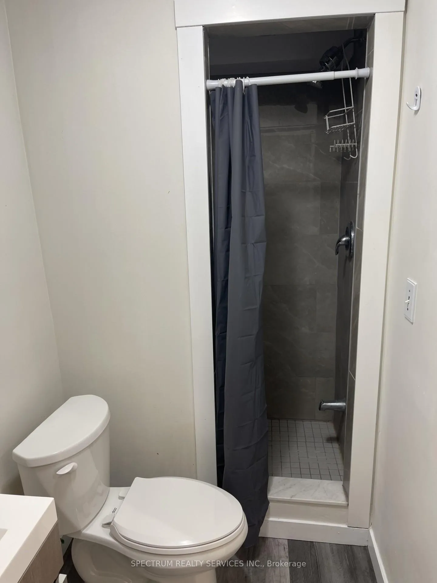 Photo 3 of 151 Woodcroft Lane, Vaughan, West Woodbridge — HOMEH