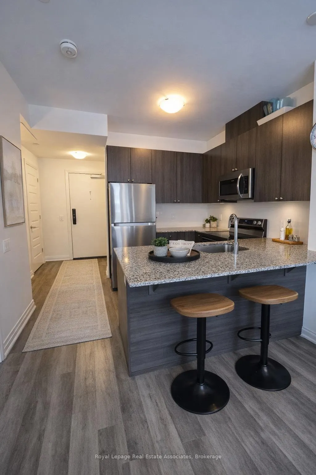Photo 3 of 470 Gordon Krantz Avenue, Milton, Walker — HOMEH