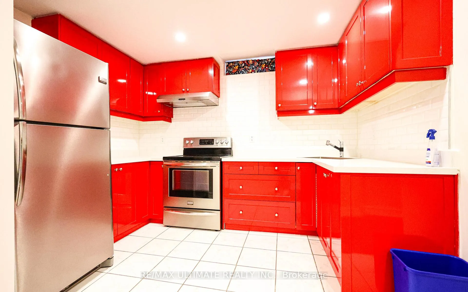 Photo 11 of Unit Lower, 109 Hollywood Hill Circle, Vaughan, Vellore Village — HOMEH