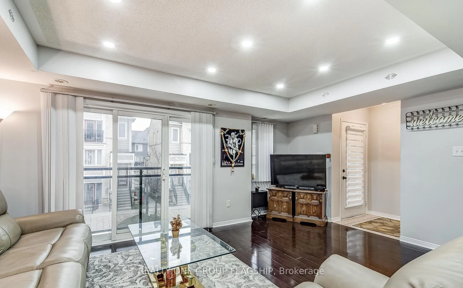 Photo 3 of 60 Fairwood Circle, Brampton, Sandringham-Wellington — HOMEH