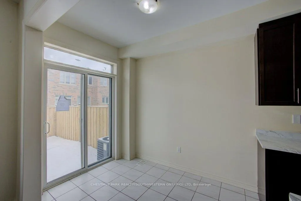 Photo 14 of 5 Donald Ficht Crescent, Brampton, Northwest Brampton — HOMEH