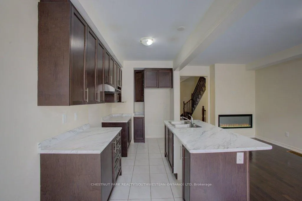Photo 15 of 5 Donald Ficht Crescent, Brampton, Northwest Brampton — HOMEH