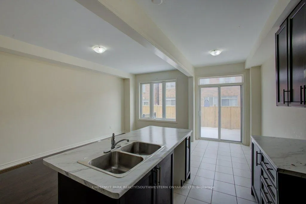 Photo 19 of 5 Donald Ficht Crescent, Brampton, Northwest Brampton — HOMEH