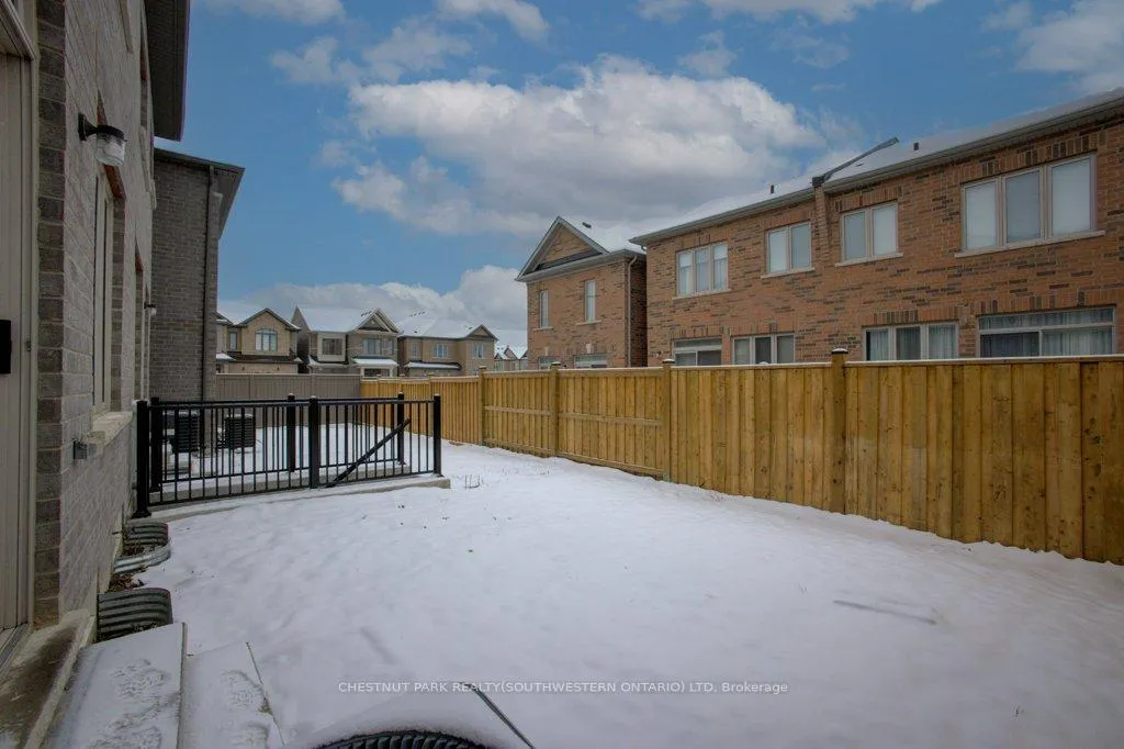 Photo 34 of 5 Donald Ficht Crescent, Brampton, Northwest Brampton — HOMEH