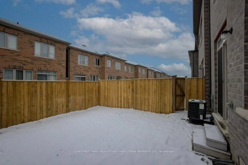 Photo 35 of 5 Donald Ficht Crescent, Brampton, Northwest Brampton — HOMEH