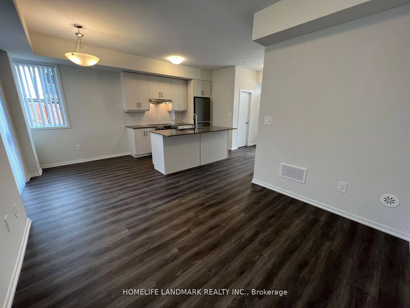 Photo 4 of 47 Mable Smith Way, Vaughan, Vaughan Corporate Centre — HOMEH