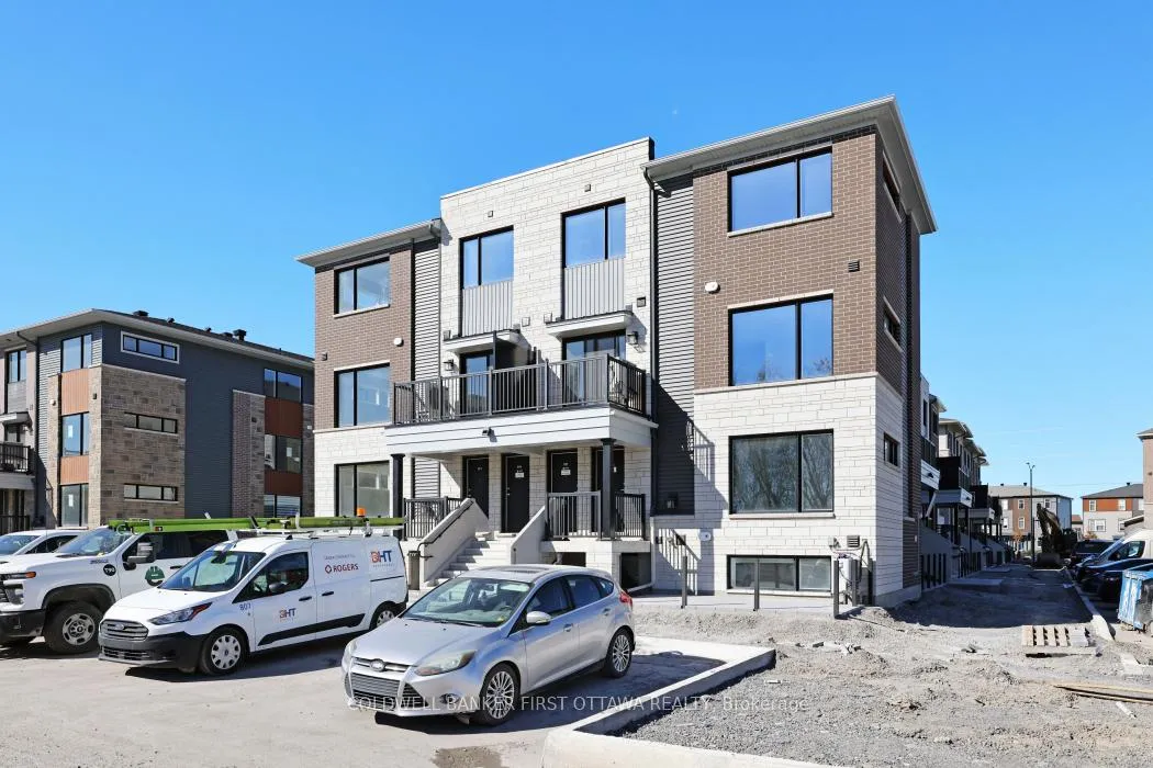 Photo 2 of 917 Creekway Private, Ottawa, Kanata - Kanata Lakes/Heritage Hills — HOMEH