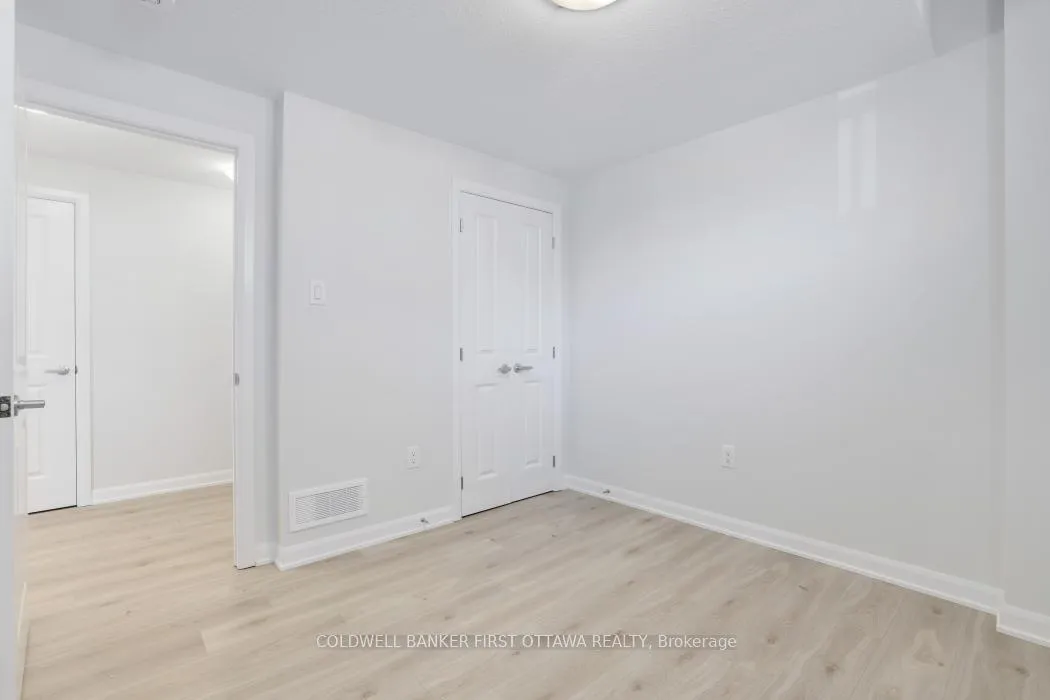 Photo 21 of 917 Creekway Private, Ottawa, Kanata - Kanata Lakes/Heritage Hills — HOMEH