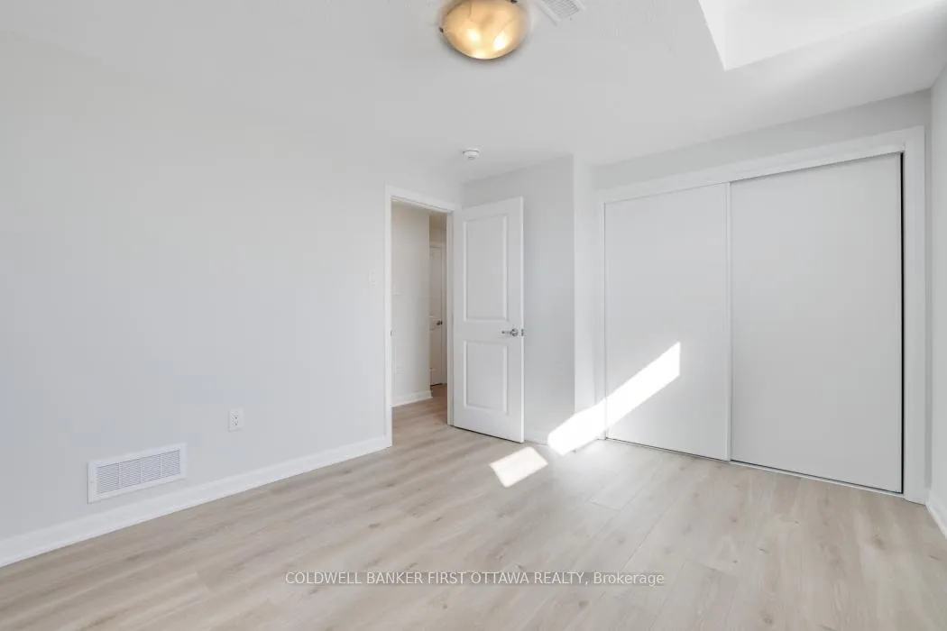Photo 25 of 917 Creekway Private, Ottawa, Kanata - Kanata Lakes/Heritage Hills — HOMEH