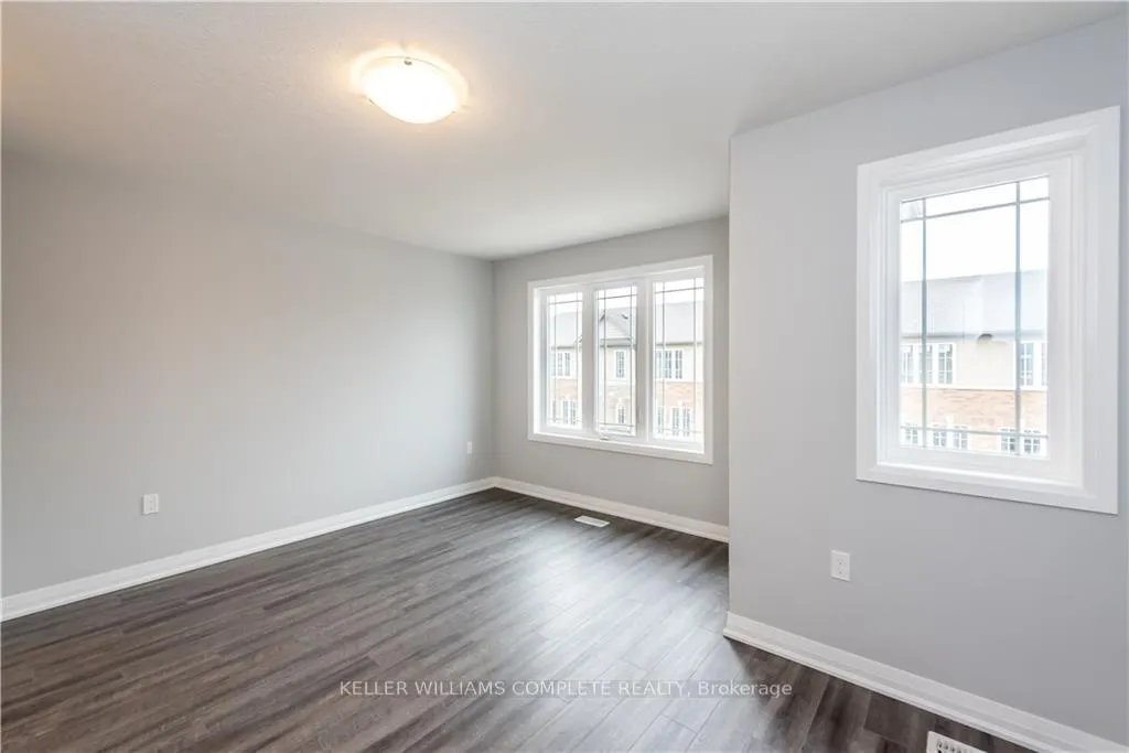 Photo 14 of 55 Aquarius Crescent, Hamilton, Stoney Creek Mountain — HOMEH