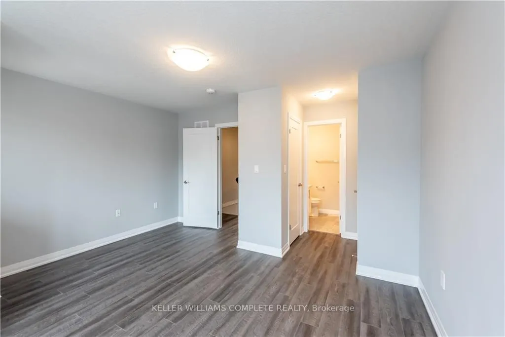 Photo 16 of 55 Aquarius Crescent, Hamilton, Stoney Creek Mountain — HOMEH