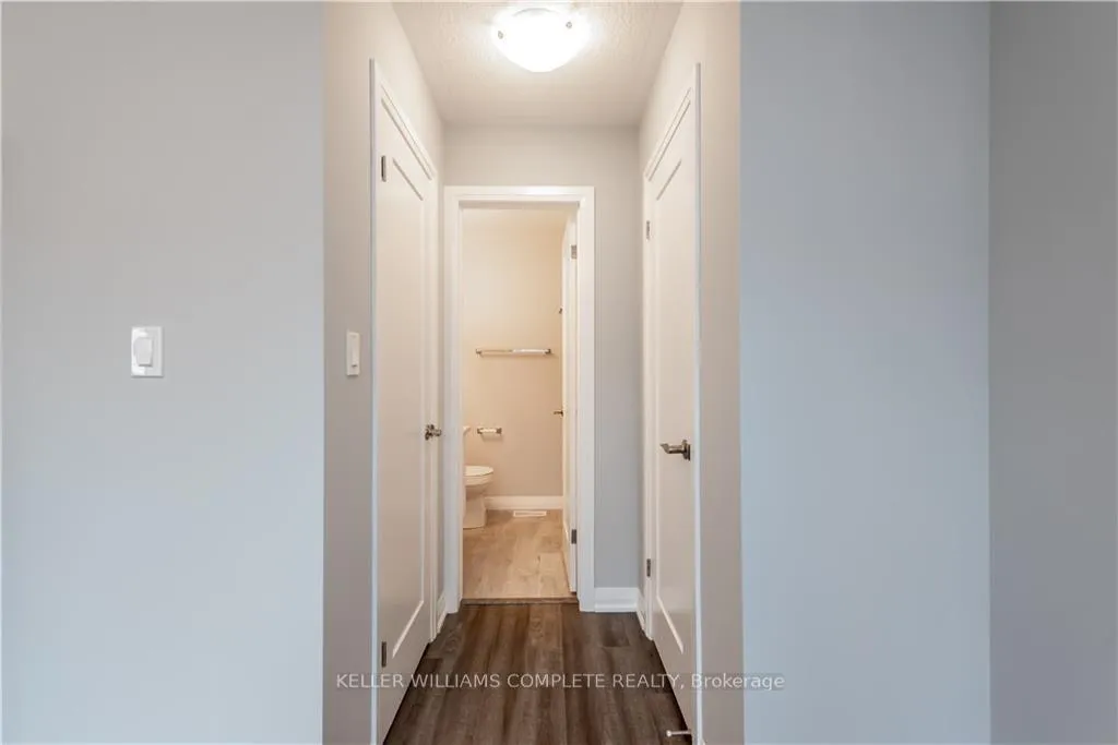 Photo 17 of 55 Aquarius Crescent, Hamilton, Stoney Creek Mountain — HOMEH