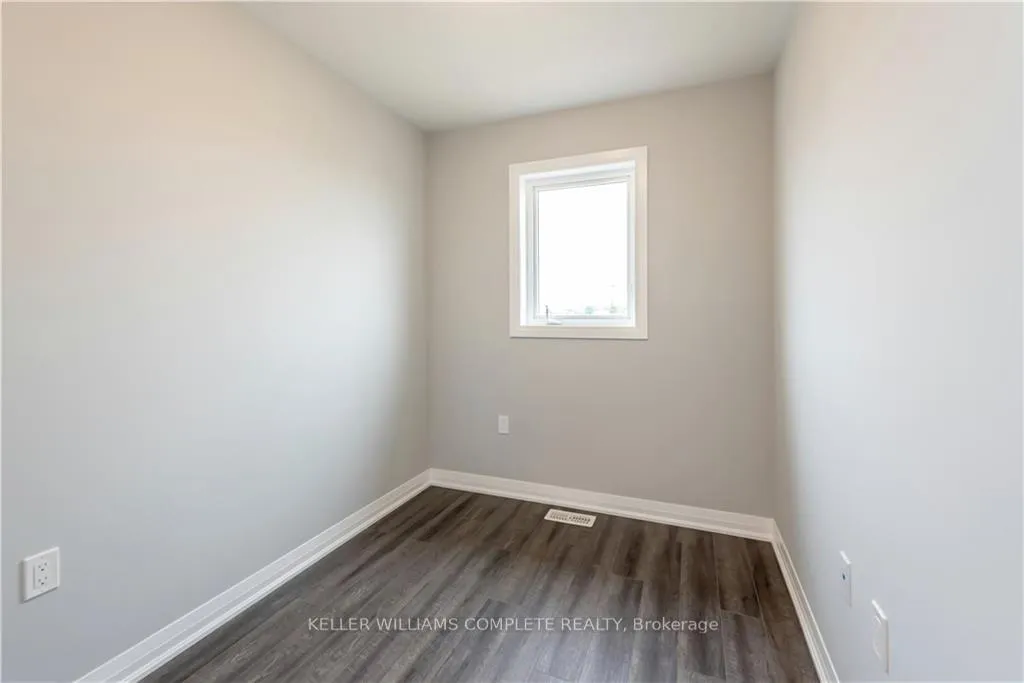 Photo 22 of 55 Aquarius Crescent, Hamilton, Stoney Creek Mountain — HOMEH
