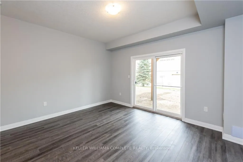 Photo 27 of 55 Aquarius Crescent, Hamilton, Stoney Creek Mountain — HOMEH