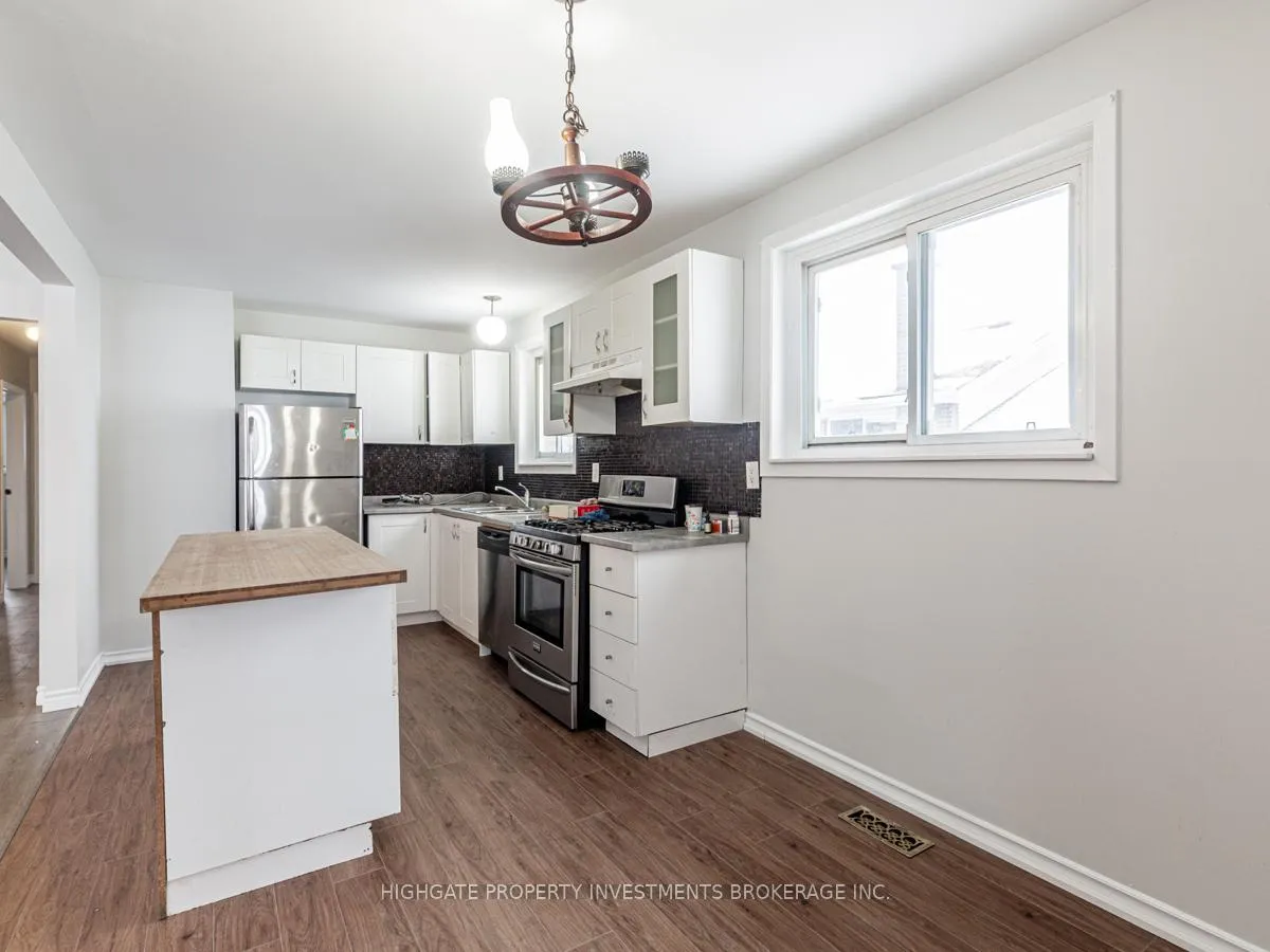 Photo 10 of Unit Main, 1348 Tatra Drive, Pickering, Bay Ridges — HOMEH