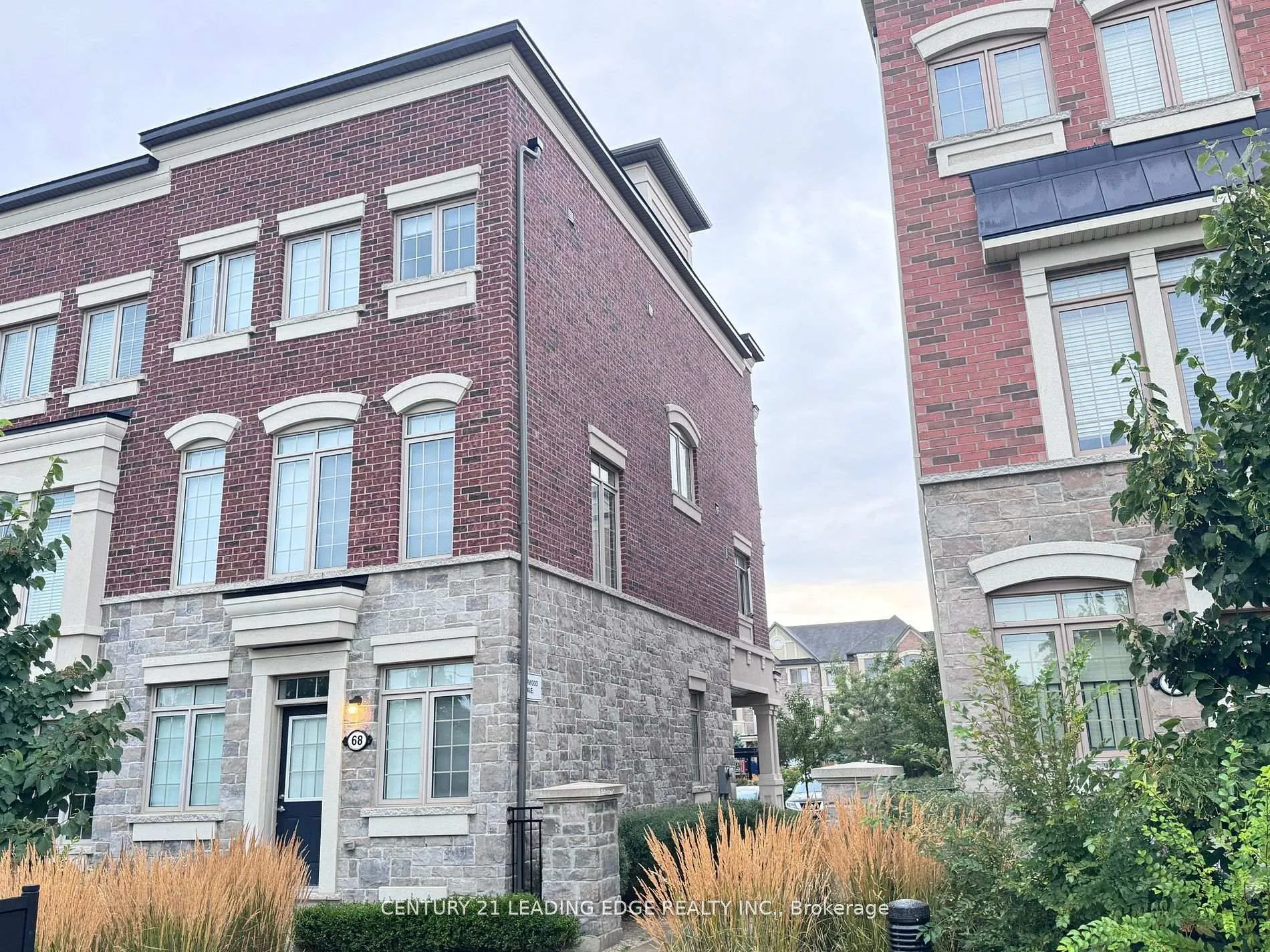 Front of 68 Harwood Avenue N