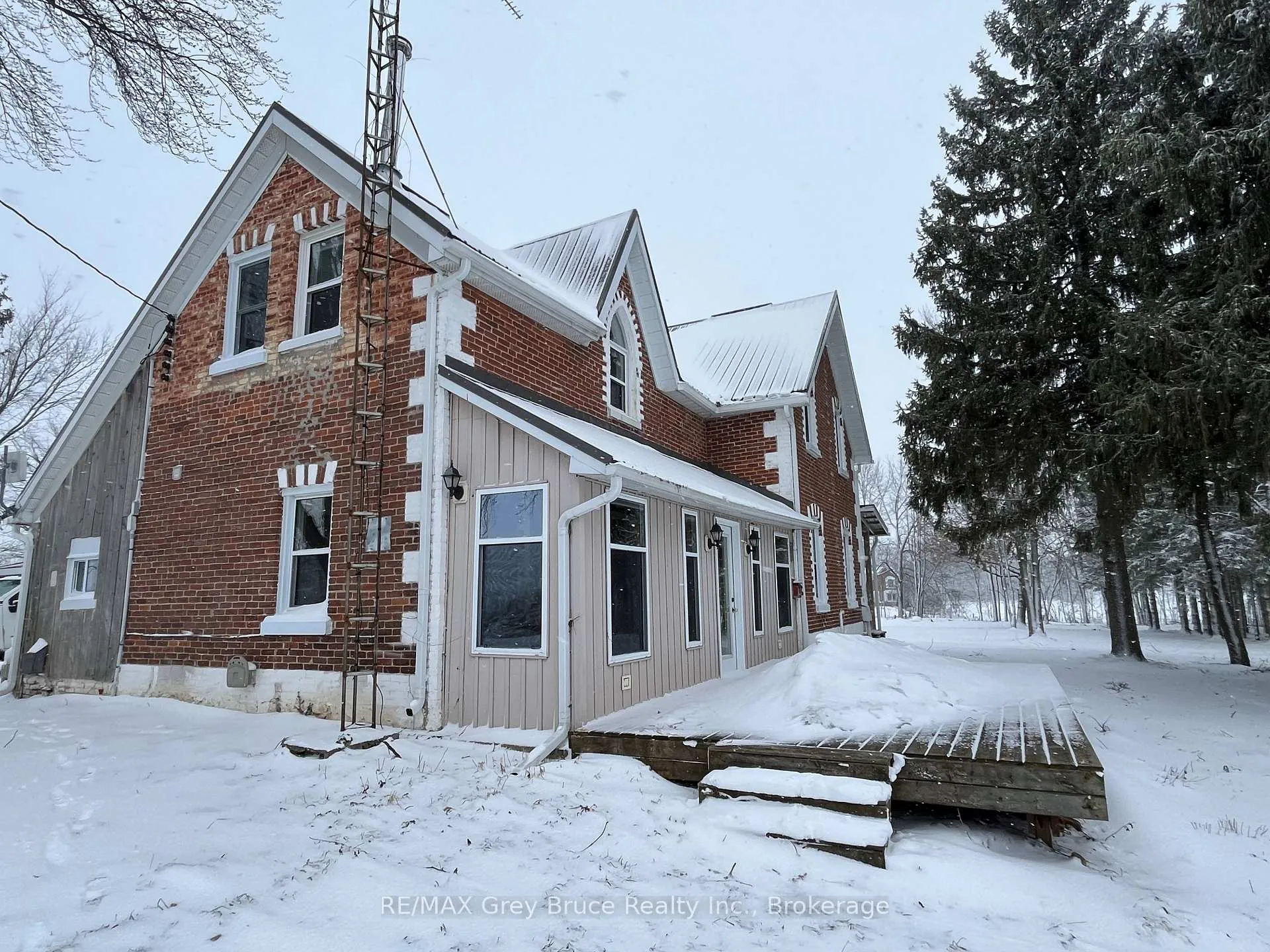 Photo 3 of 801512 Sideroad 2, Chatsworth — HOMEH