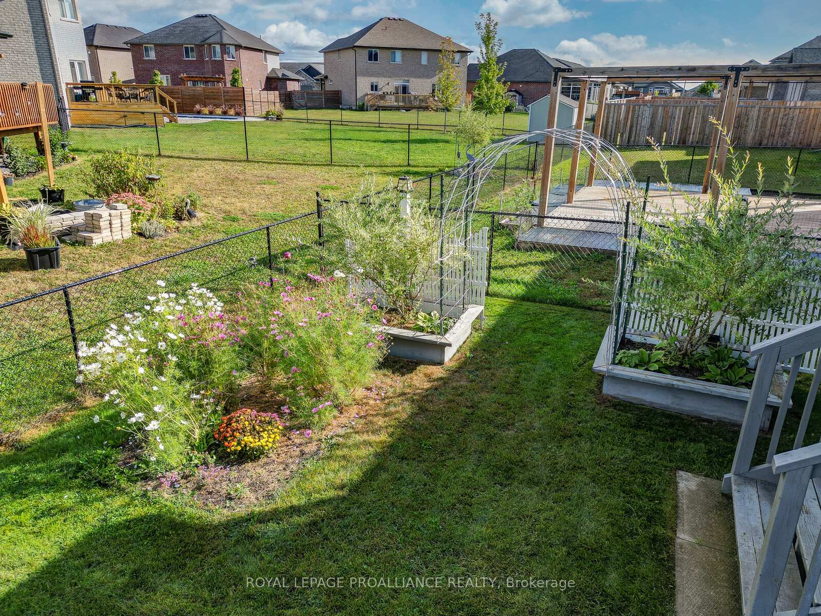 Photo 5 of 24 Kempton Avenue, Belleville, Thurlow Ward — HOMEH