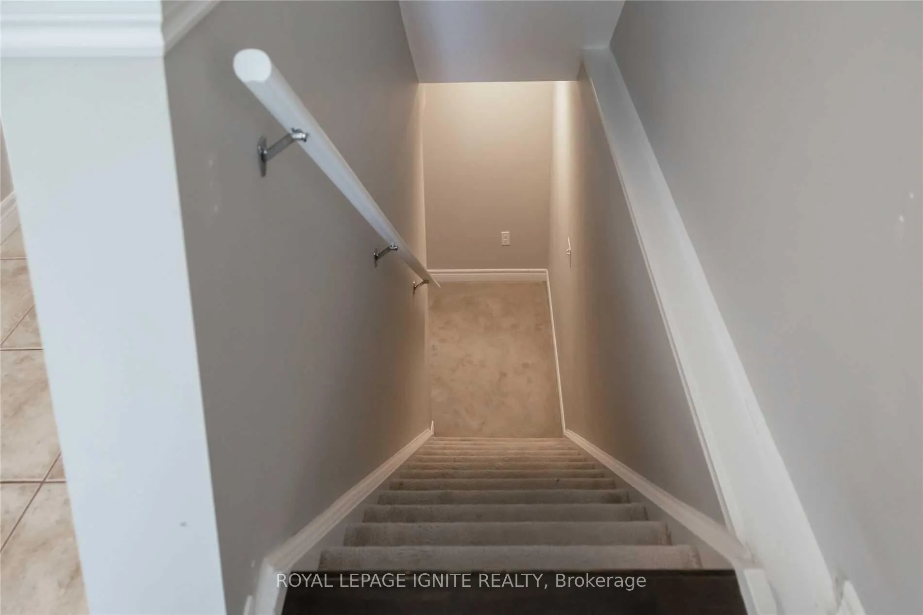 Photo 9 of Unit 36B, 15 Carere Crescent, Guelph, Victoria North — HOMEH