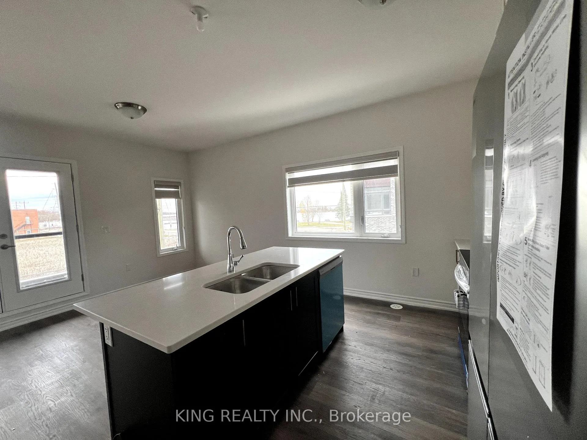 Photo 7 of 137 Colborne Street E, Orillia — HOMEH