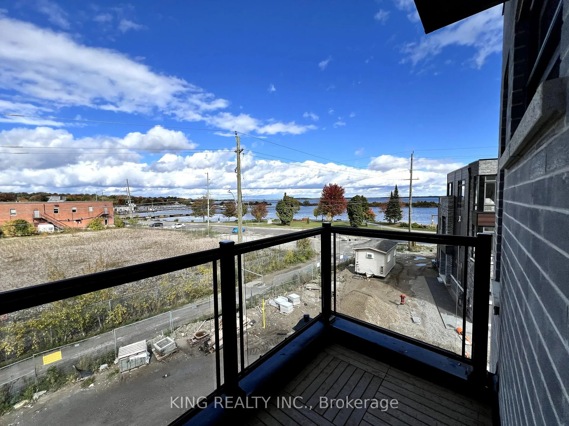 Photo 8 of 137 Colborne Street E, Orillia — HOMEH