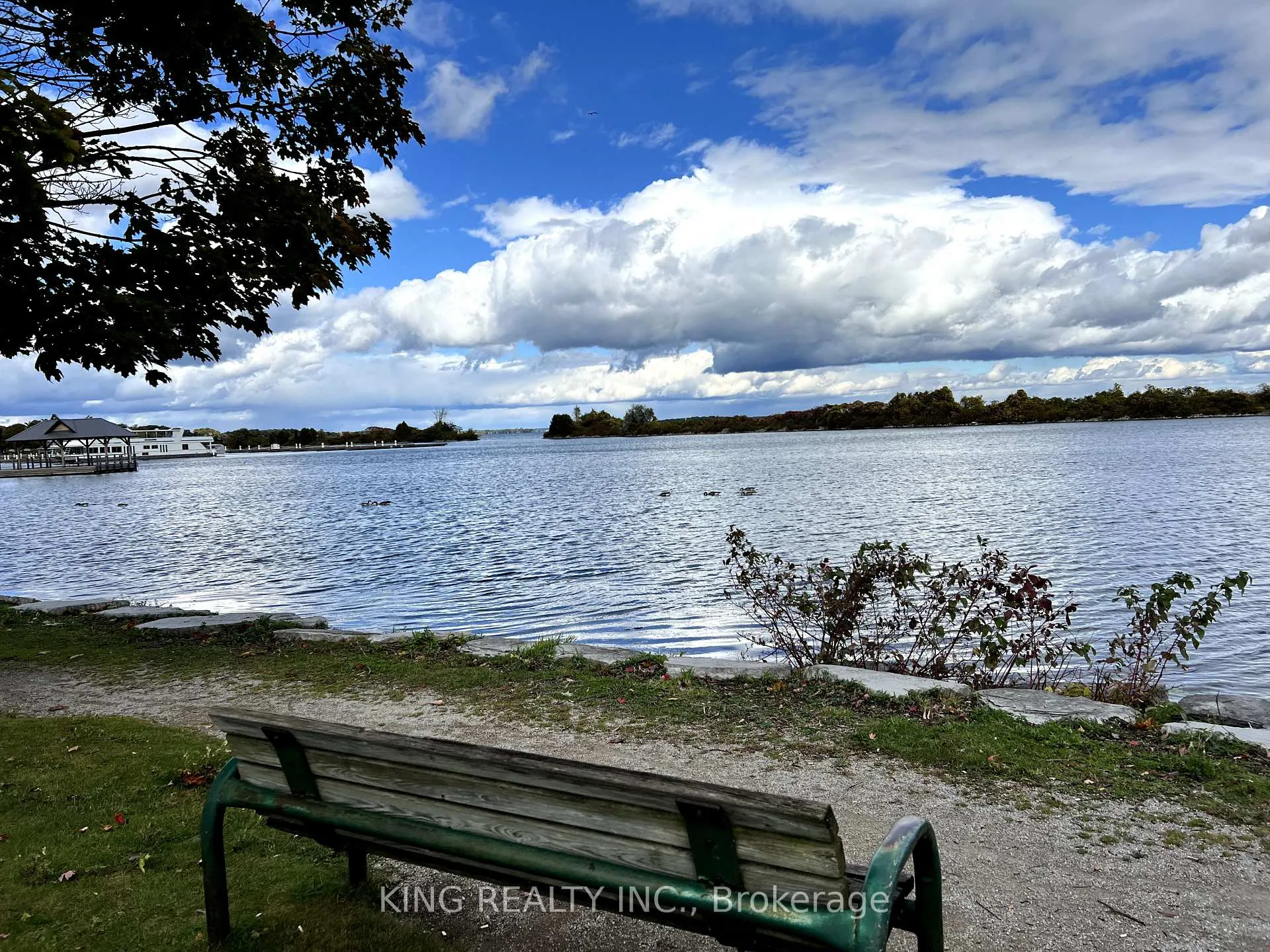 Photo 16 of 137 Colborne Street E, Orillia — HOMEH