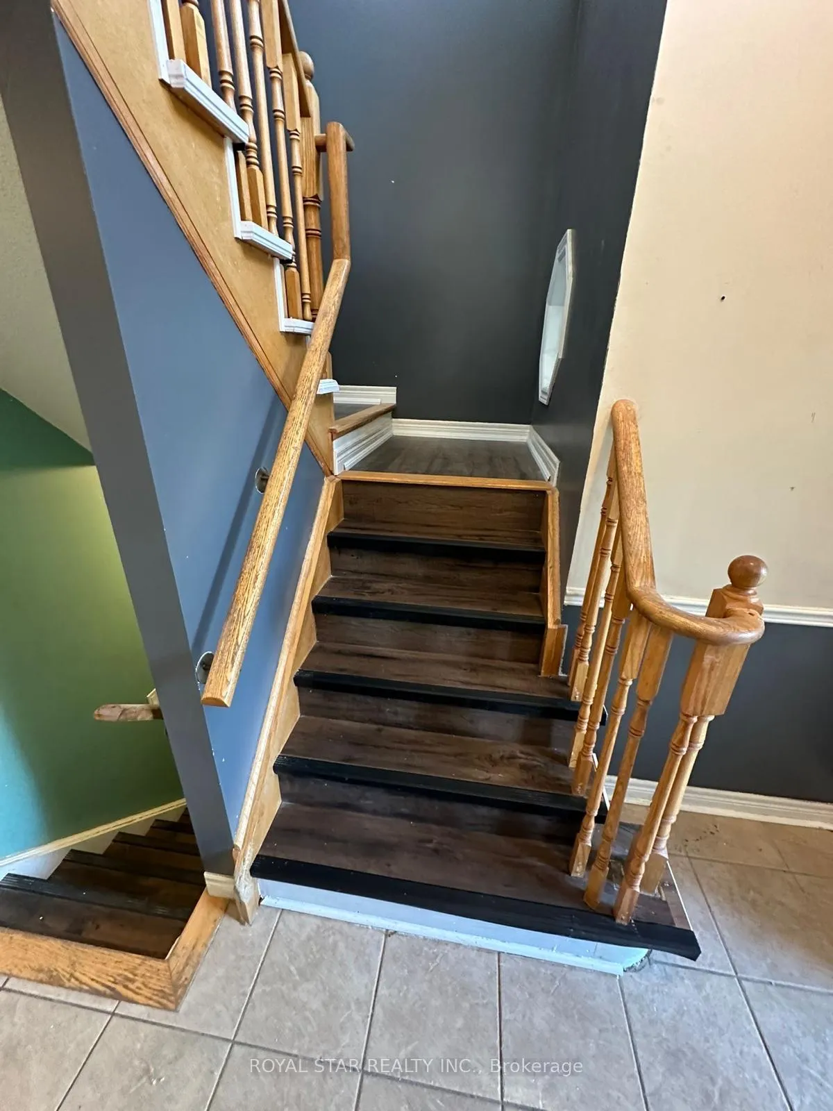 Photo 3 of 241 Marilyn Street, Shelburne — HOMEH