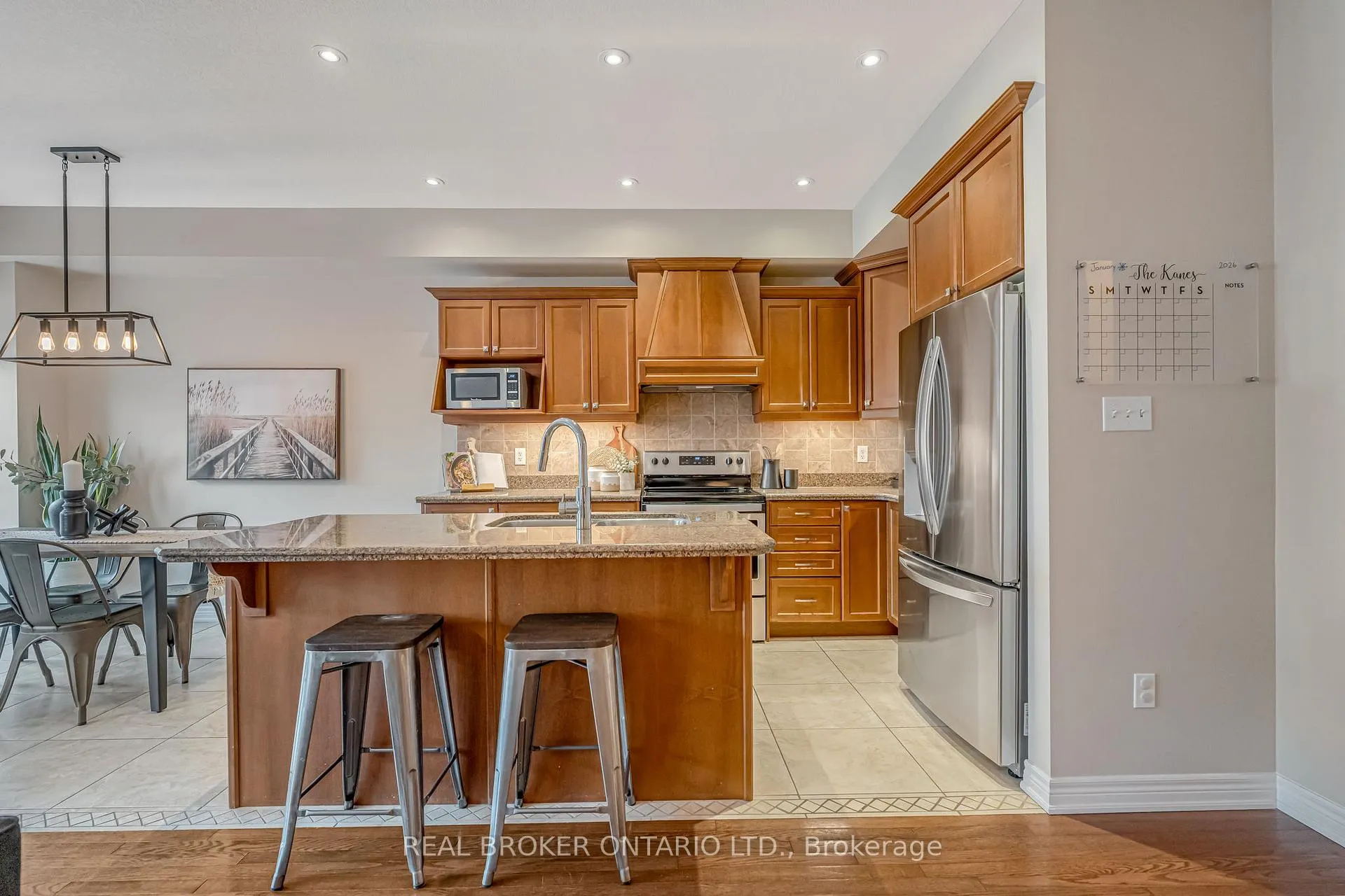 Photo 19 of 22 Forest Valley Crescent, Hamilton, Dundas — HOMEH