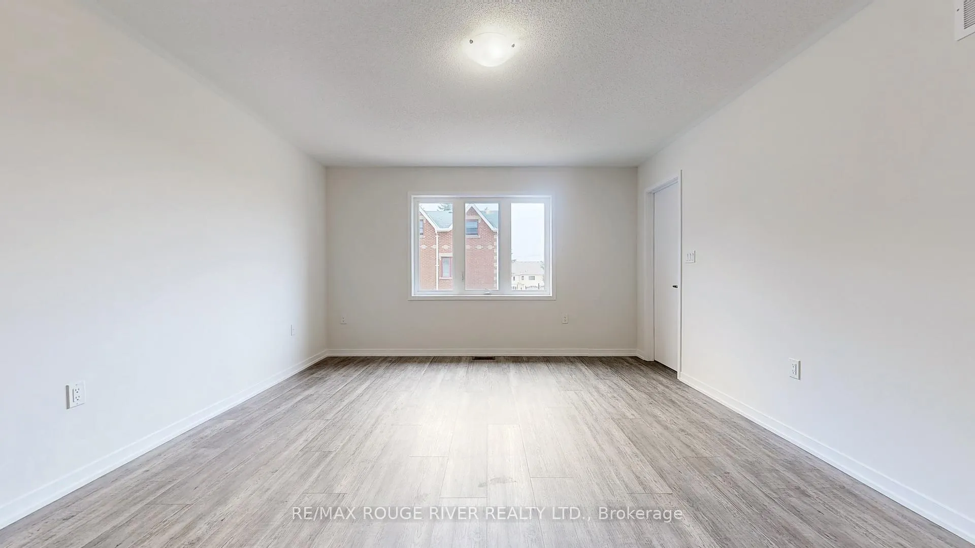 Photo 15 of 1532 Wheatcroft Drive, Oshawa, Kedron — HOMEH