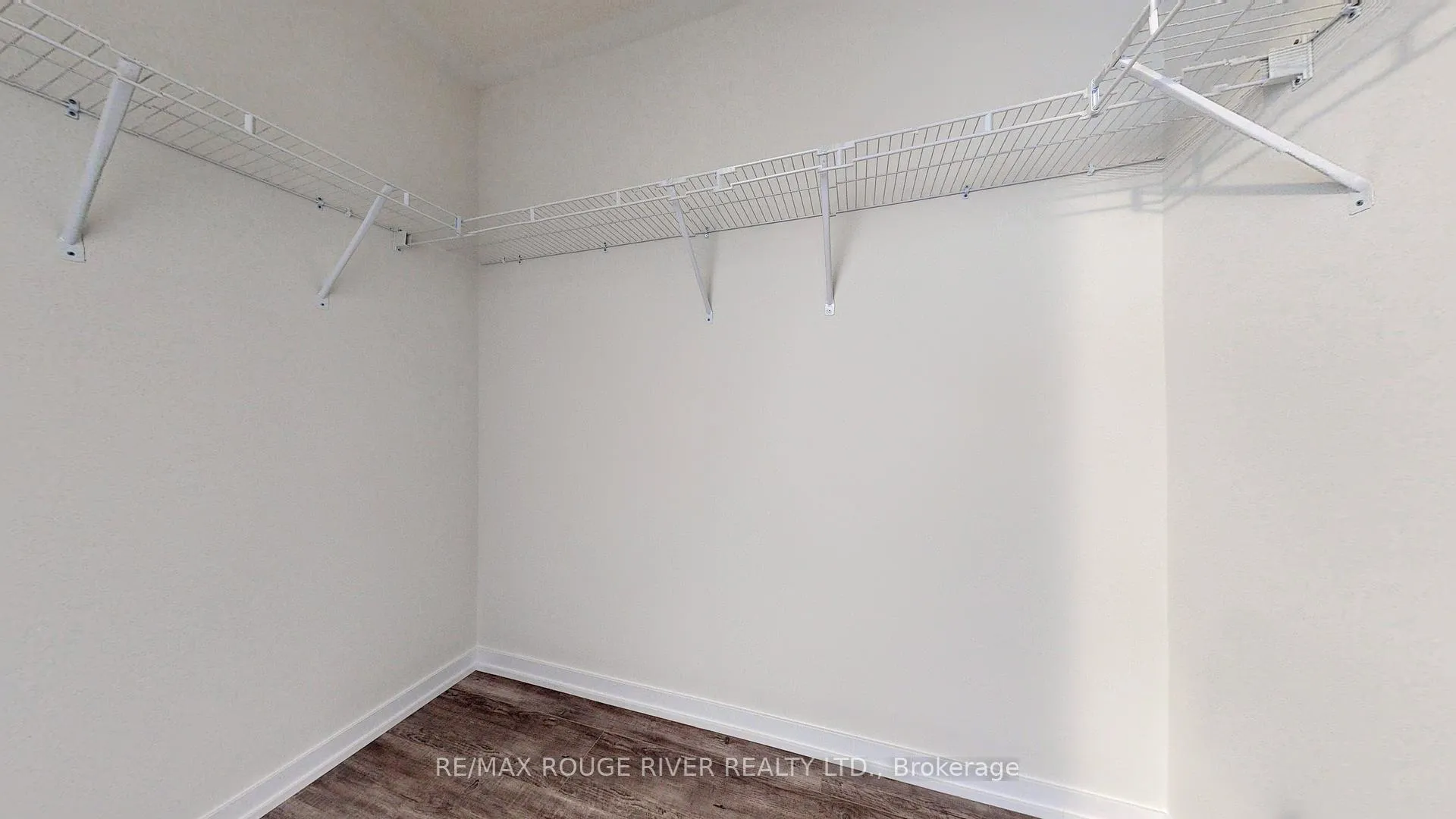 Photo 18 of 1532 Wheatcroft Drive, Oshawa, Kedron — HOMEH