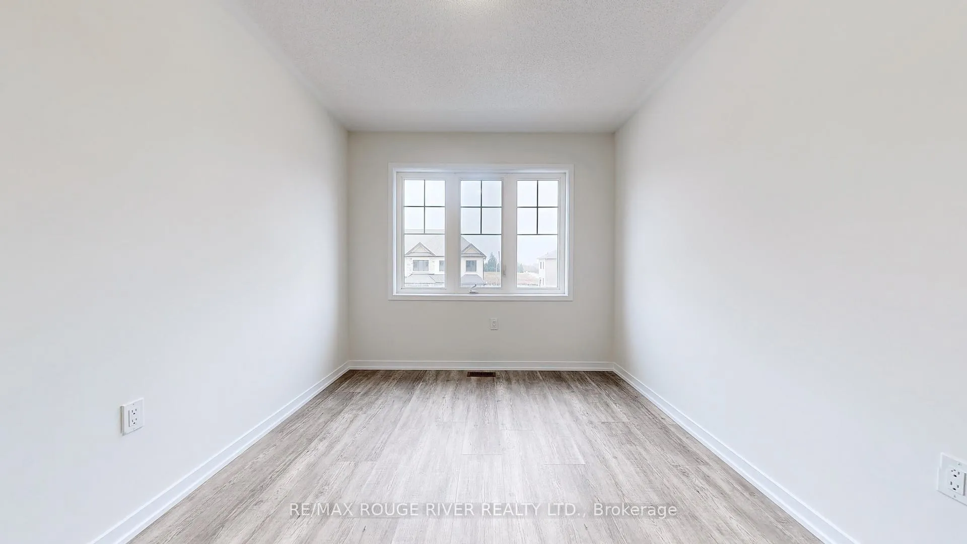 Photo 20 of 1532 Wheatcroft Drive, Oshawa, Kedron — HOMEH