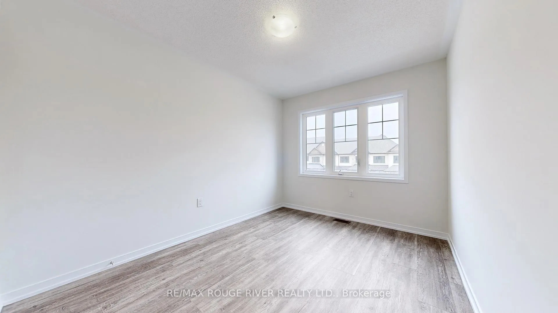 Photo 21 of 1532 Wheatcroft Drive, Oshawa, Kedron — HOMEH
